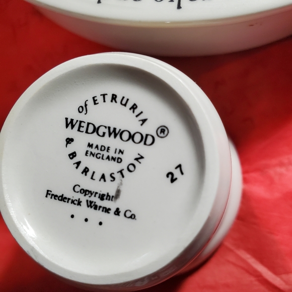 NWOT Peter Rabbit Fine China Set by Wedgewood - Picture 2 of 16